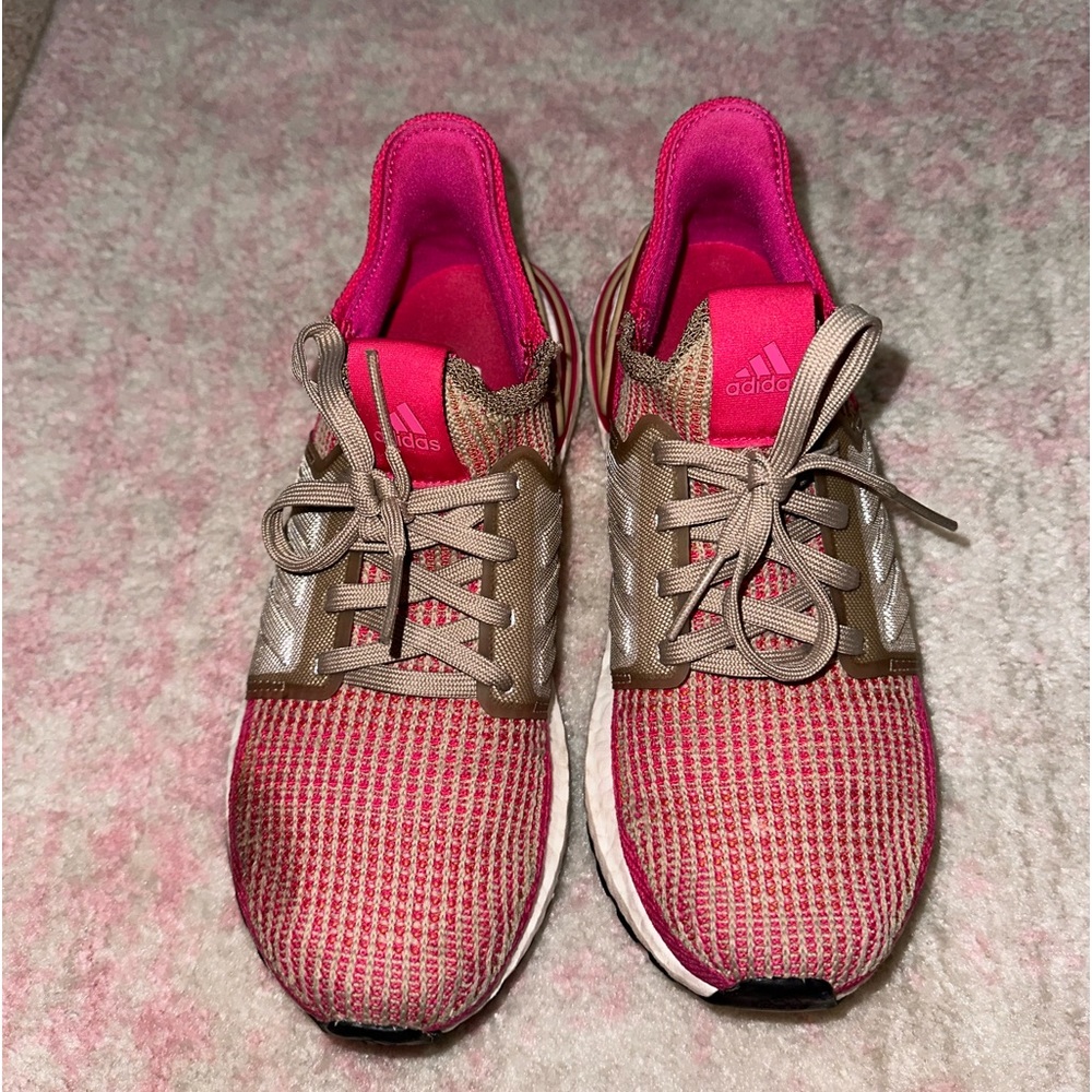 HOT PINK SIZE 5 adidas ultra boost